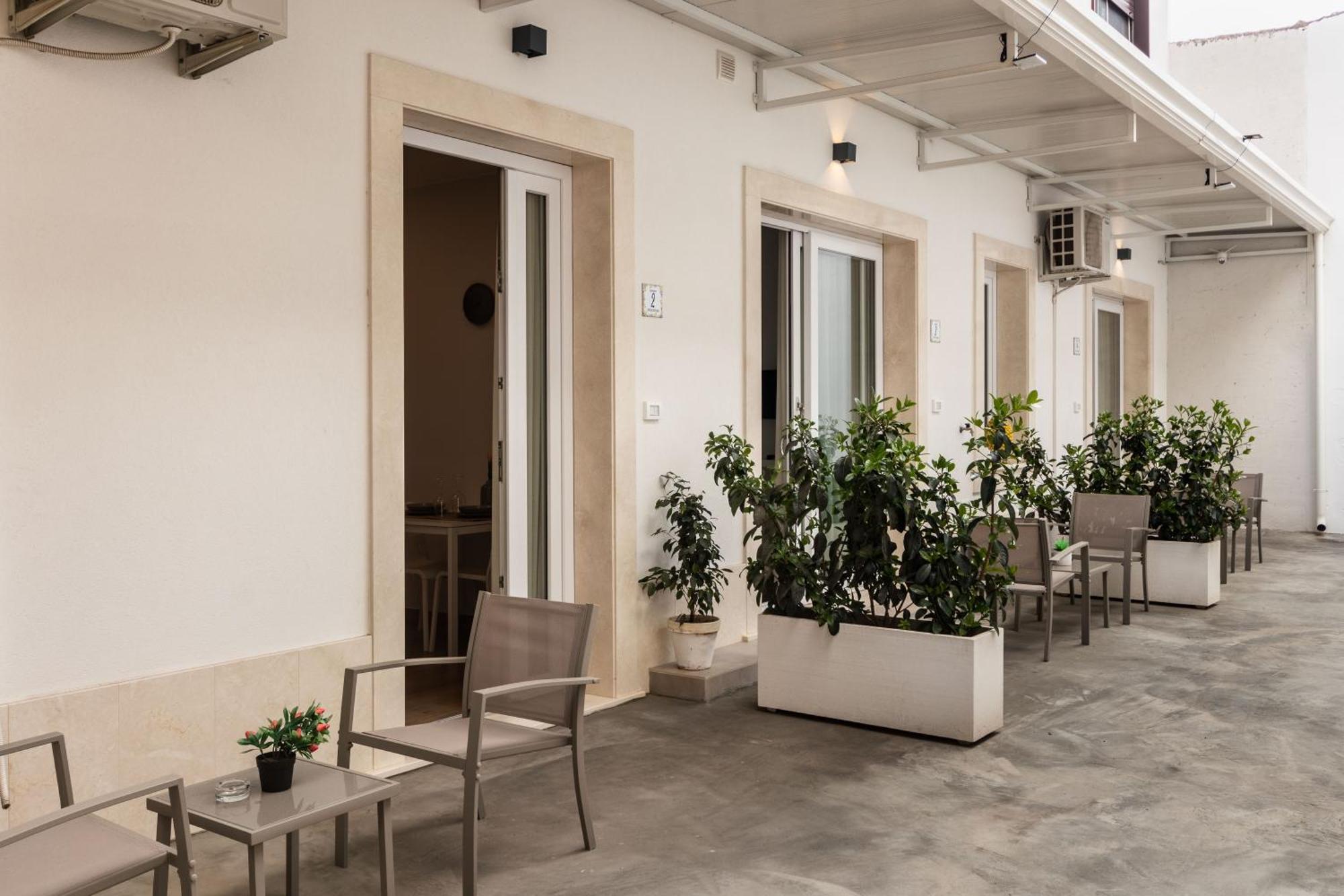 Cortile Siciliano Apartments Avola Exterior photo